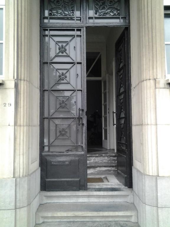 Gery Art Gallery Ναμούρ Εξωτερικό φωτογραφία